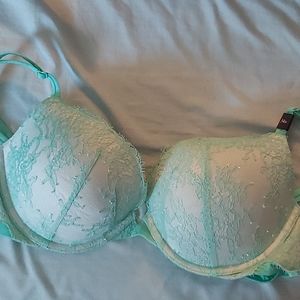 New victoria's secret lace 34d pushup bra